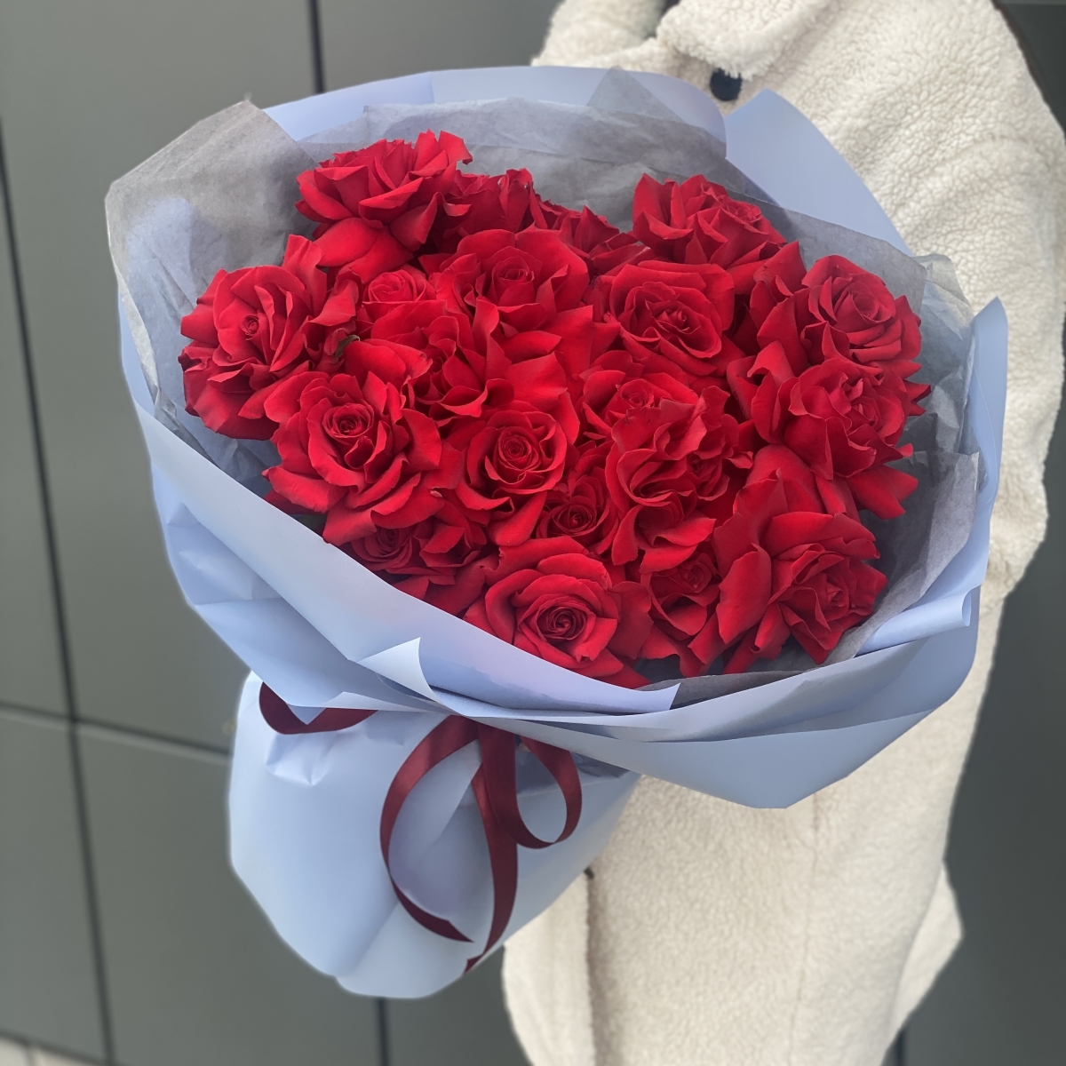 Букет Охара из 7 одноголовых пионовидных роз