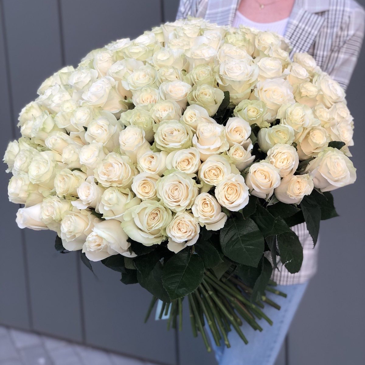 Букет 101 Белая роза