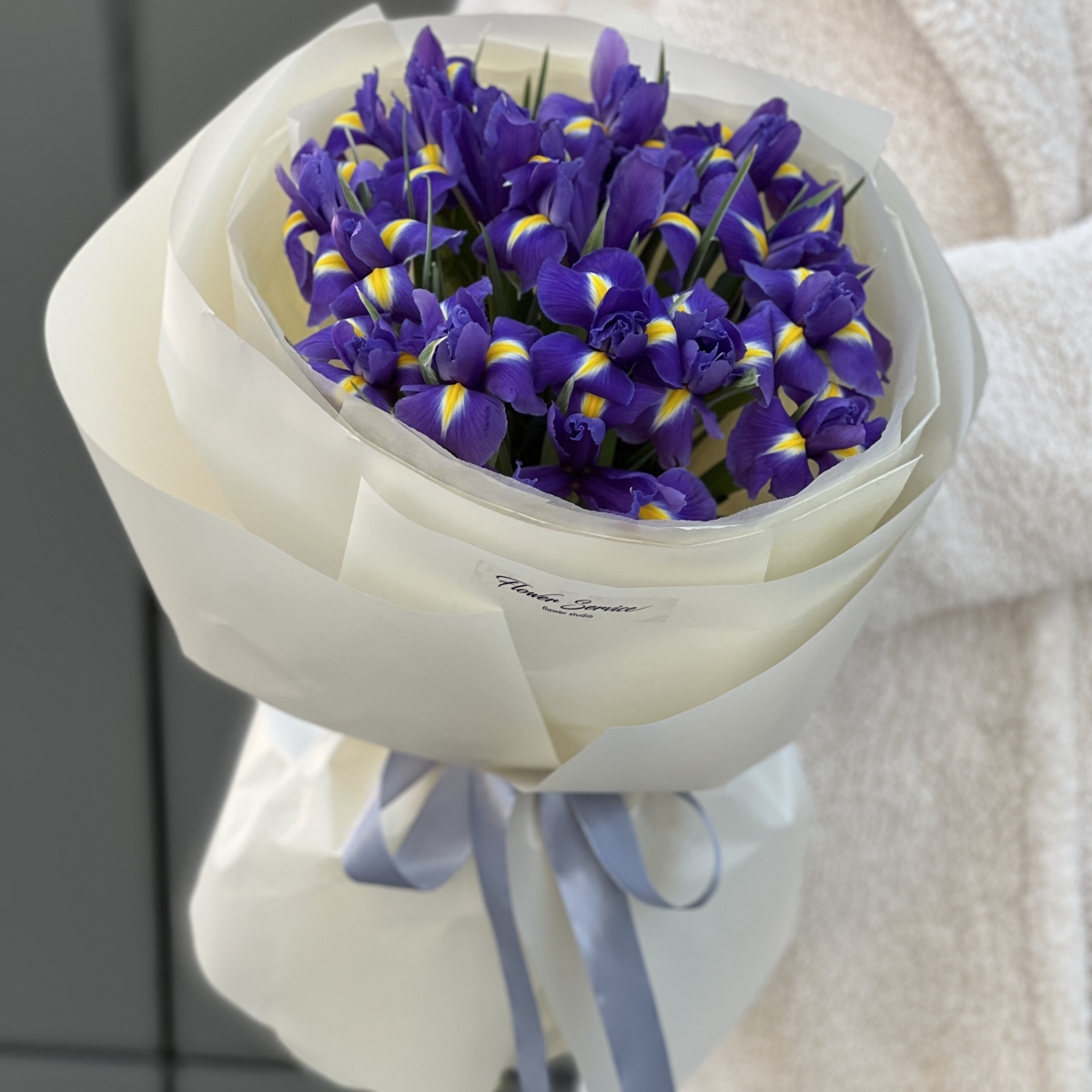 Букет Ирисовое утро из 15 ирисов