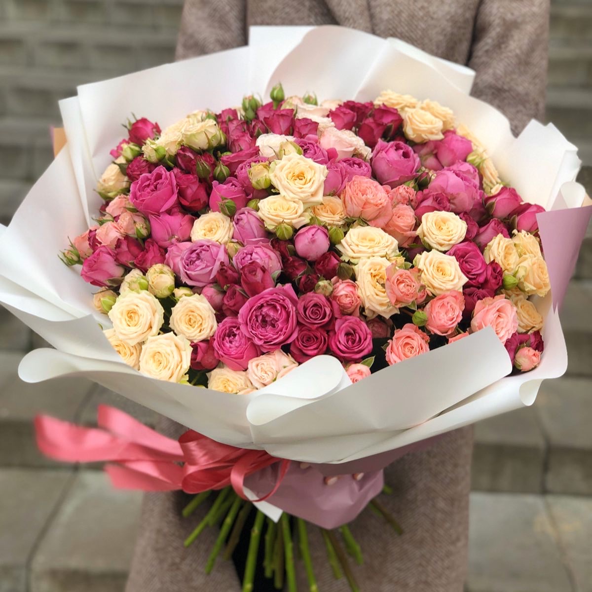 Букет из кустовых роз Признание