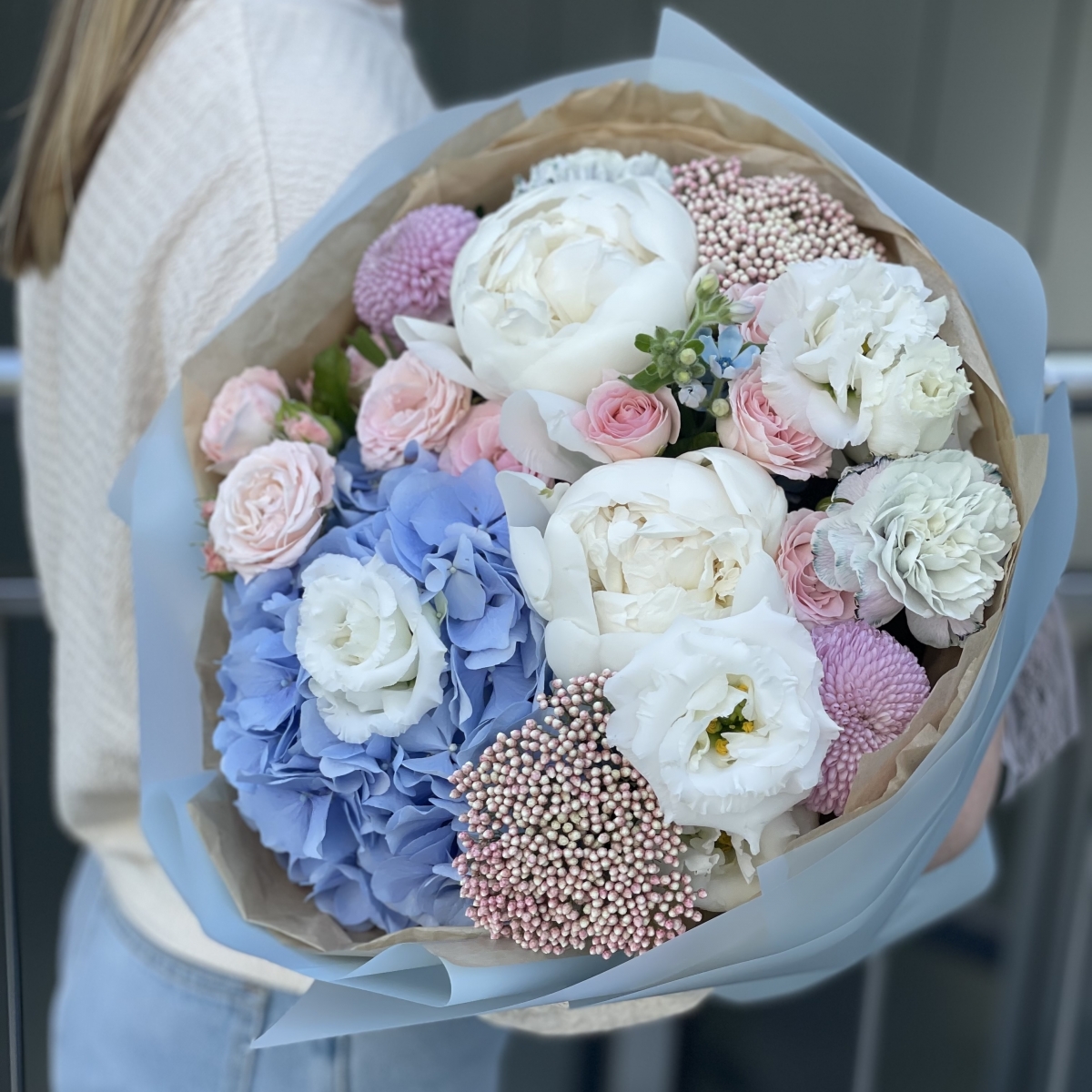 Букет Онли из пионов и гортензии