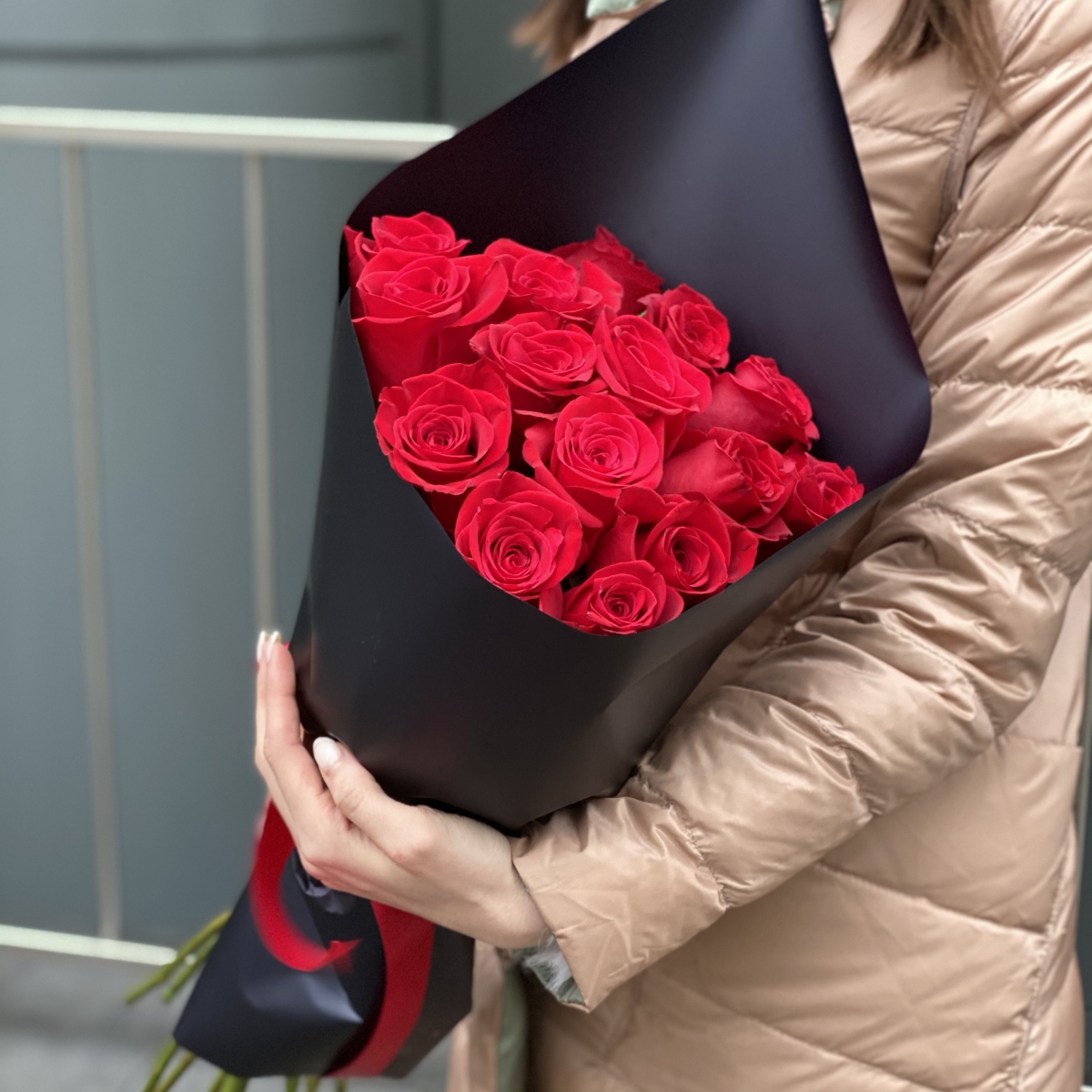 Букет Страстный из 15 красных роз