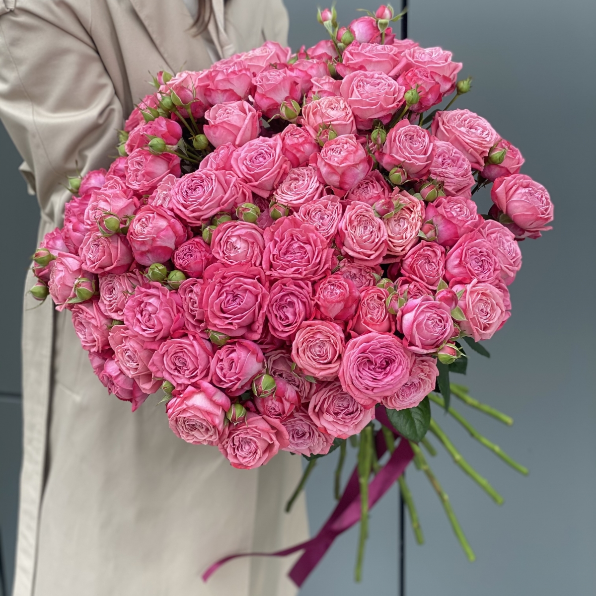 Букет Артезия из 21 веток кустовой розы