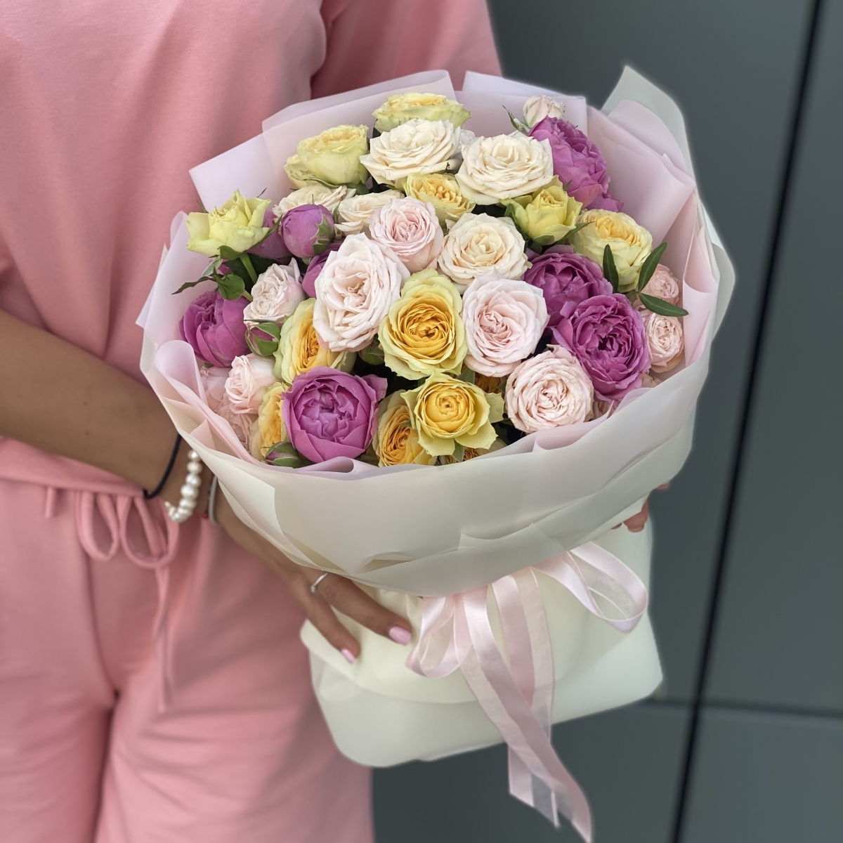 Букет Солнышко из кустовых роз