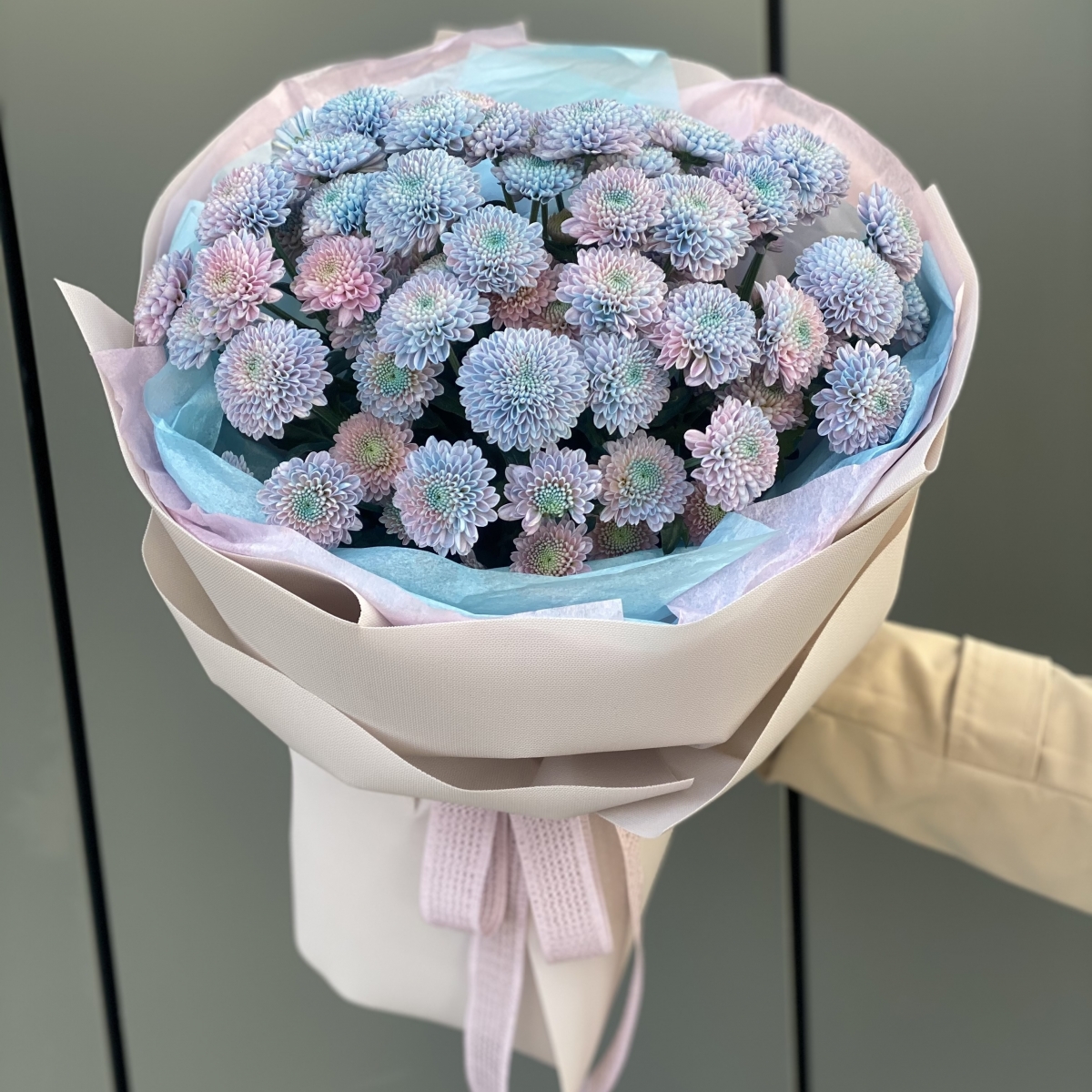 Букет Лоли из голубой хризантемы Вип