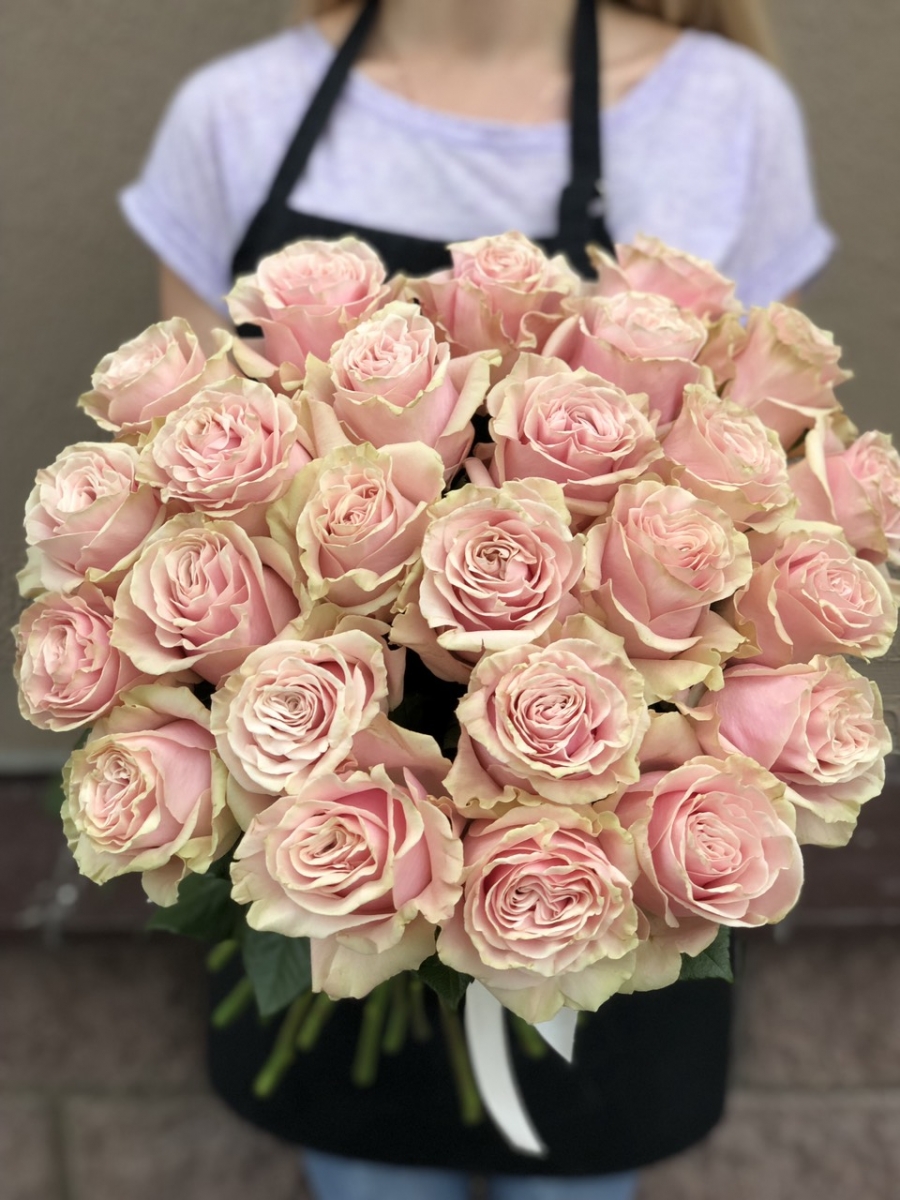 Букет Грация из 51 пионовидного тюльпана