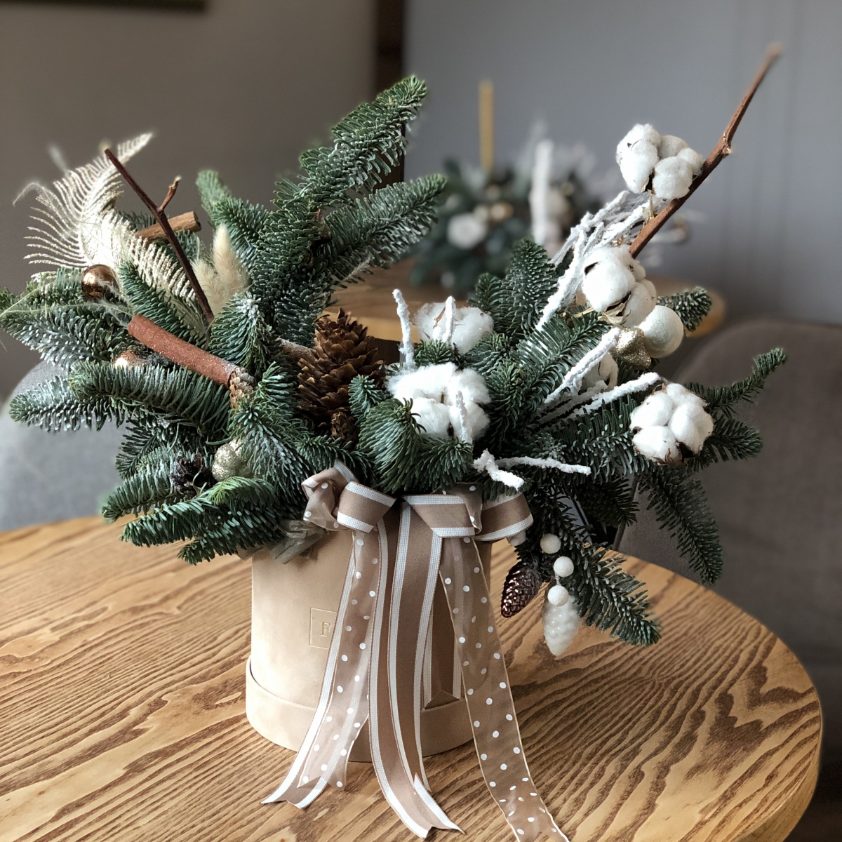 Коробка Светлое Рождество из нобилиса, хлопка и декора